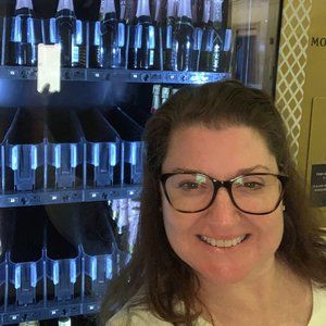 Meet your Posher, Catherine